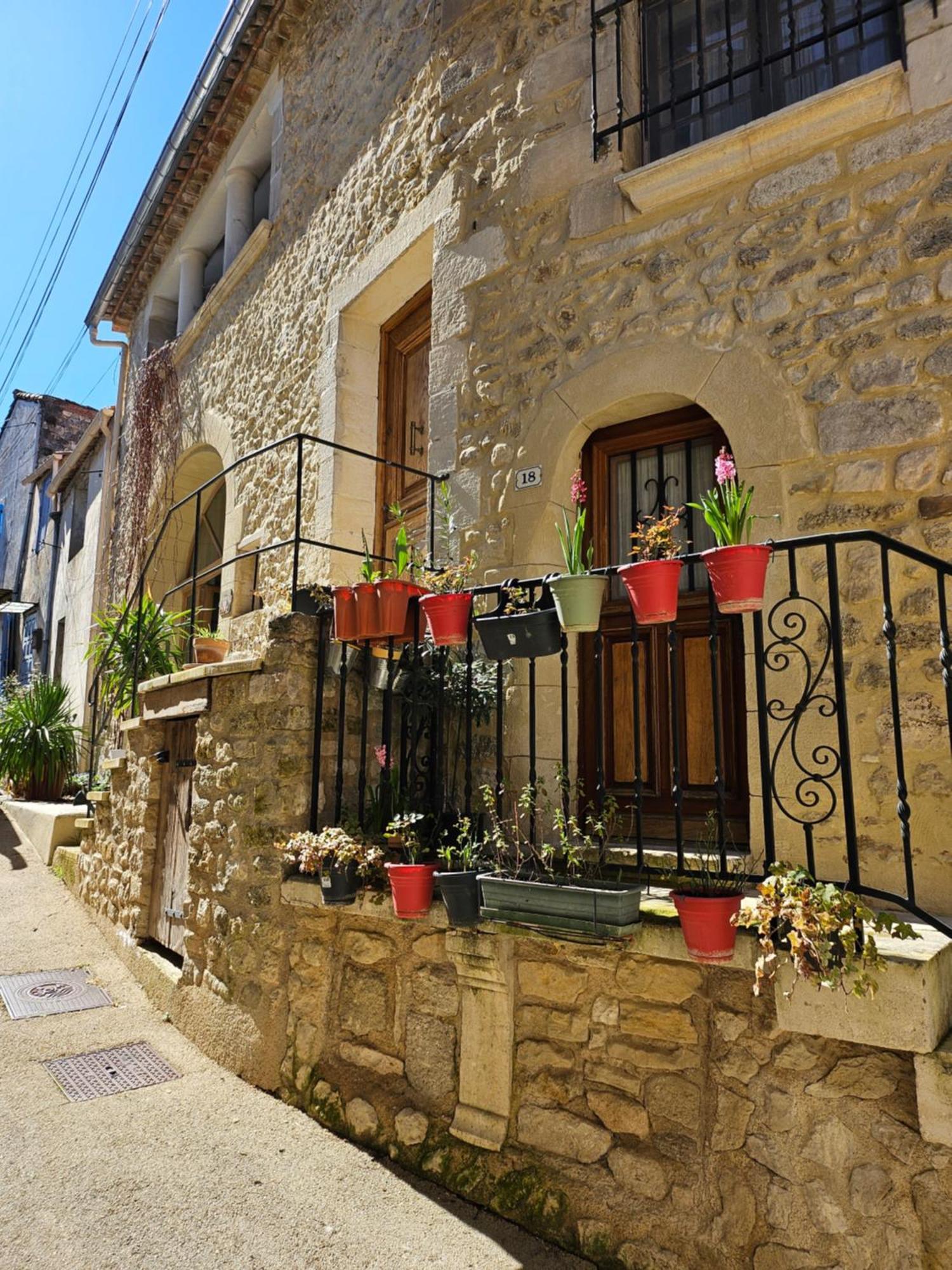 La Petite Maison Céreste Buitenkant foto